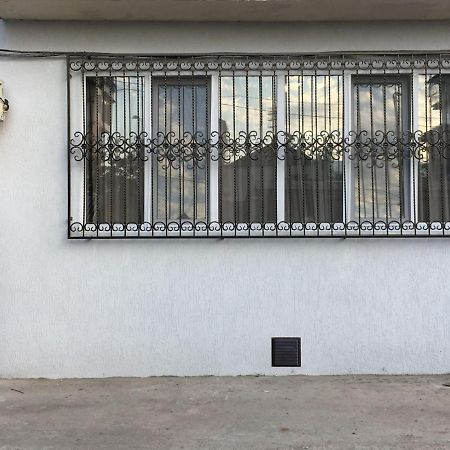 Квартира У Моря-Тереза Σουχούμι Εξωτερικό φωτογραφία
